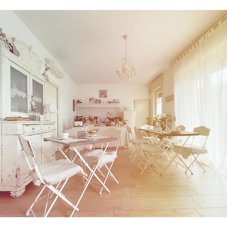 B&B Dolce Olga ペスキエーラ・デル・ガルダ エクステリア 写真